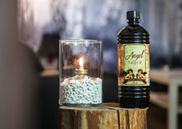 image of candil.gr depecting candles