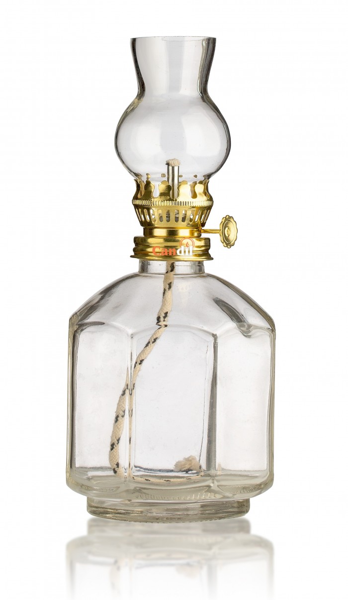 Oil lamp with polygon base